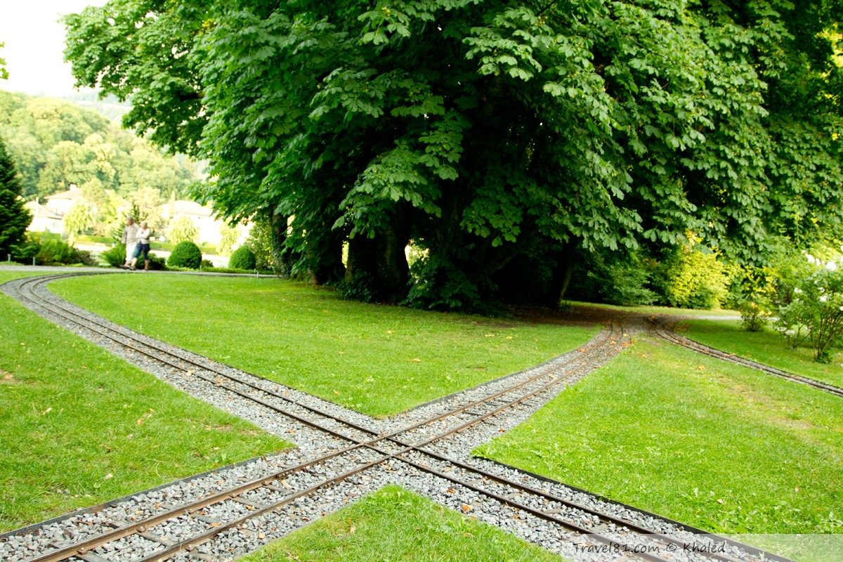 سكة القطار (المصغّر) في حديقة تون السويسرية