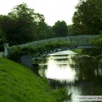 جسر ونهر حديقة بادن بادن
